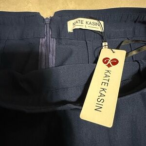 Women’s Kate Kasin size large skirt navy blue
